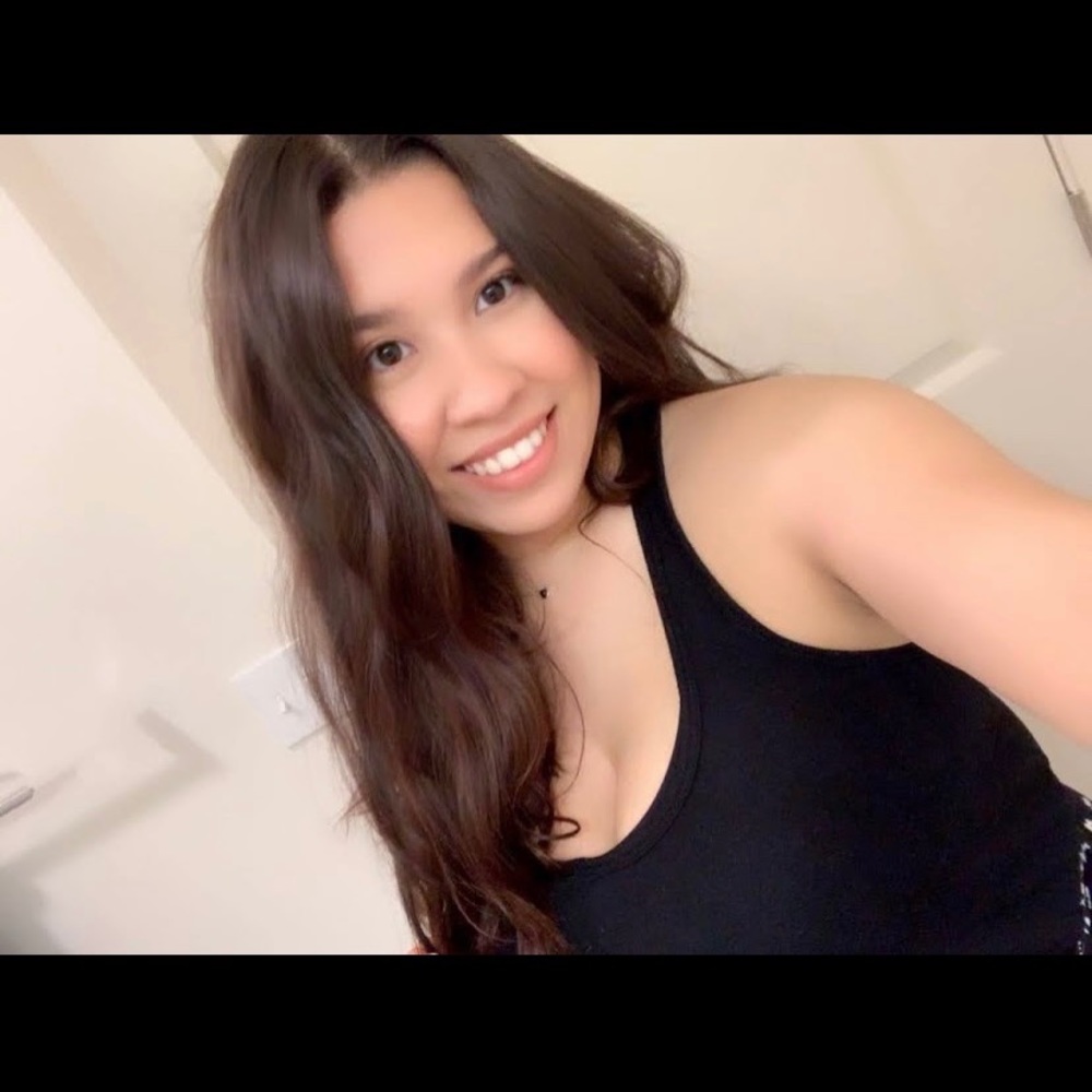 Meet your Posher, Daniela
